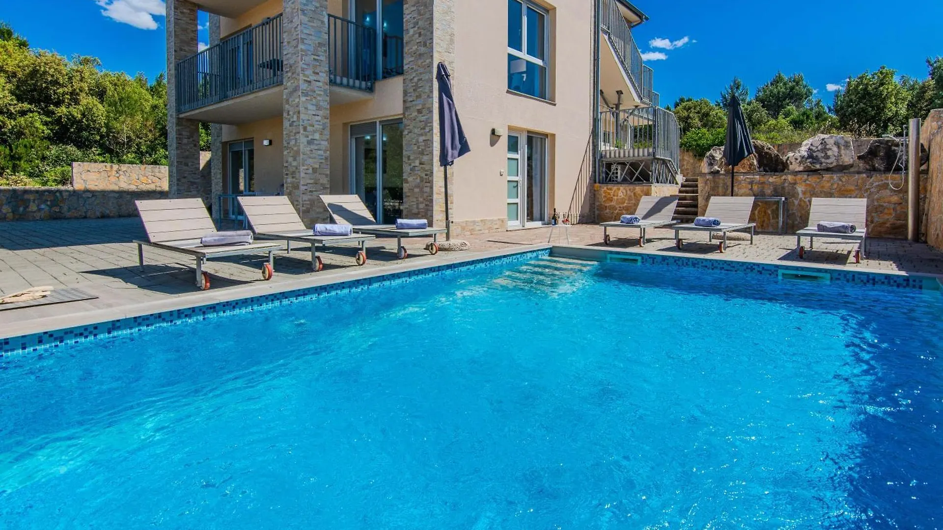 Villa Sandy Beach With Outdoor Pool, Few Seconds From The Beach Zaton  Kroatien