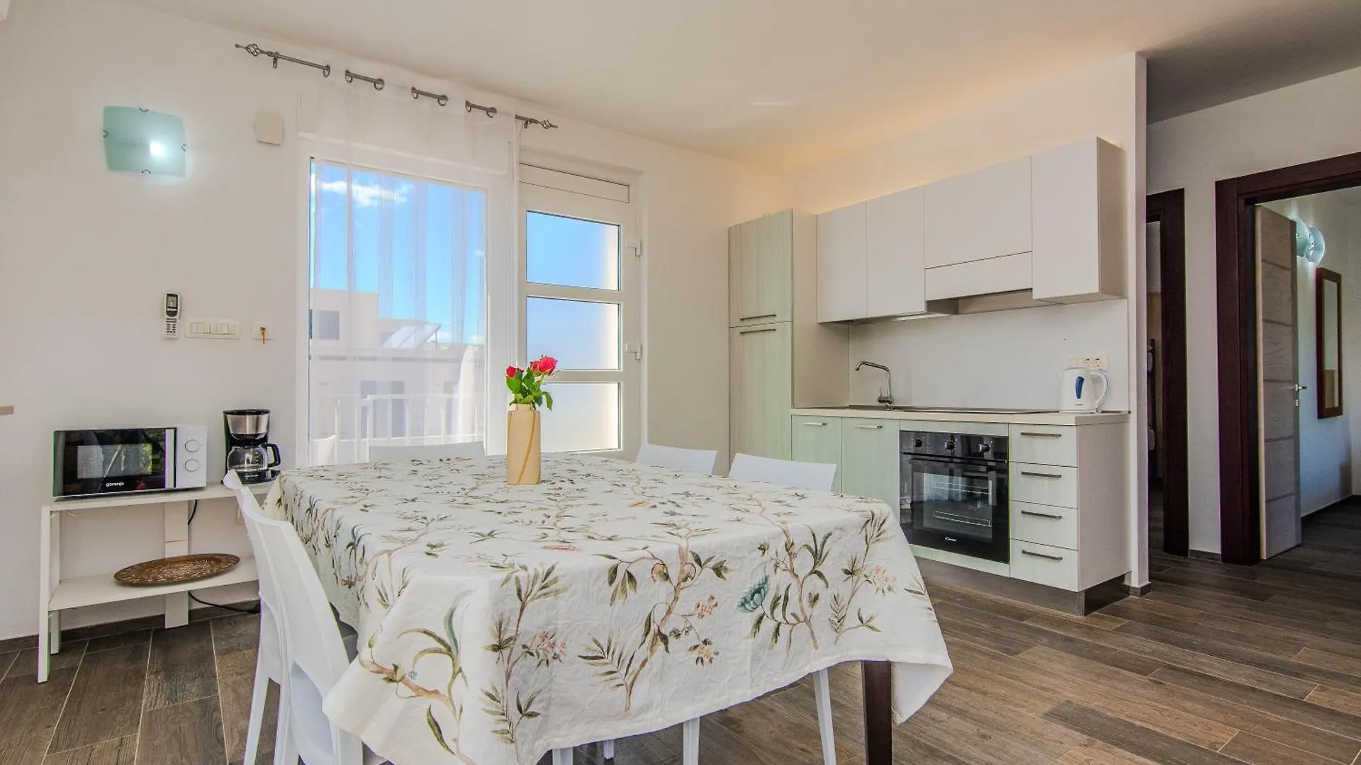 Aparthotel Villa Sandy Beach With Outdoor Pool, Few Seconds From The Beach Zaton  Kroatien