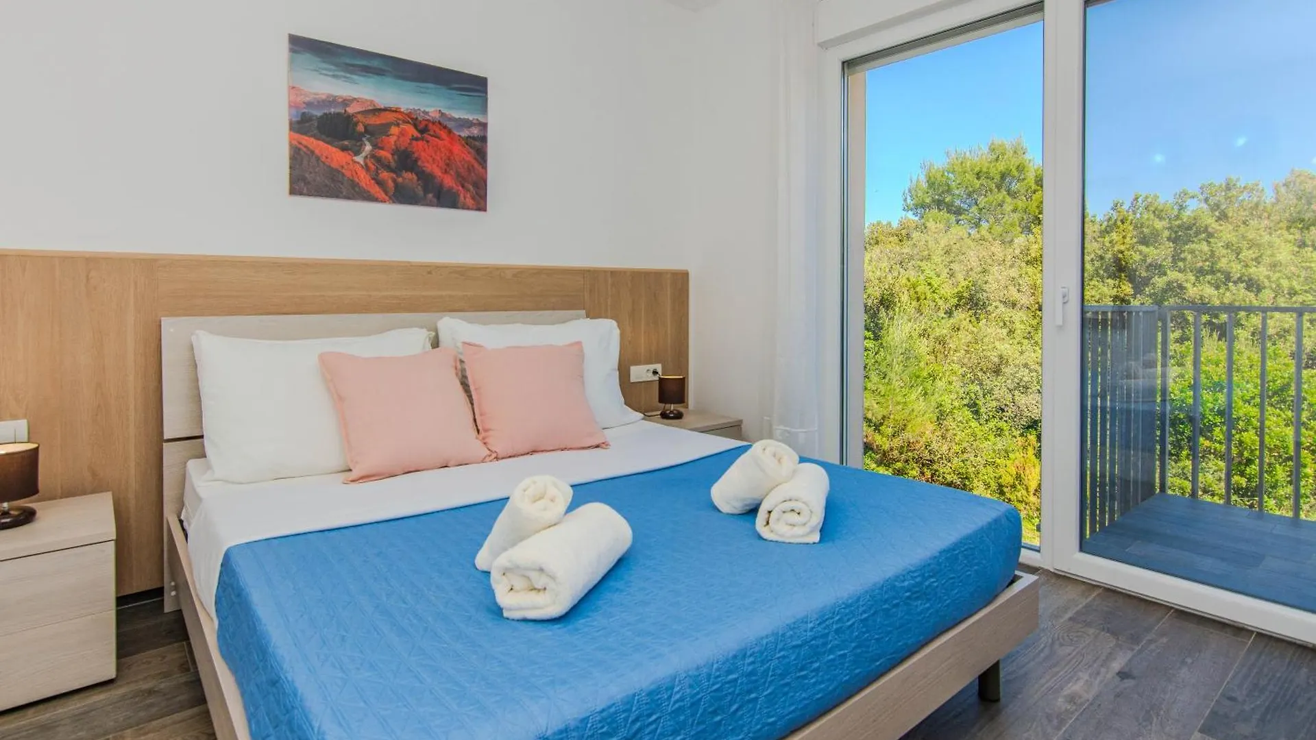 Aparthotel Villa Sandy Beach With Outdoor Pool, Few Seconds From The Beach Zaton